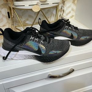 Nike React Infinity Run Running Shoes Black/White Dz3027-001 Women’s 9